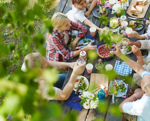 Den Eltern, uns allen und der Rest der Familie gewidmet!
