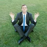 Hinweise für Nutzen von Yoga und Meditation auf Hirn und Immunsystem